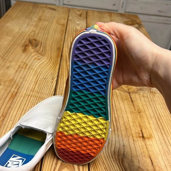 Vans - Picture 4 of 4